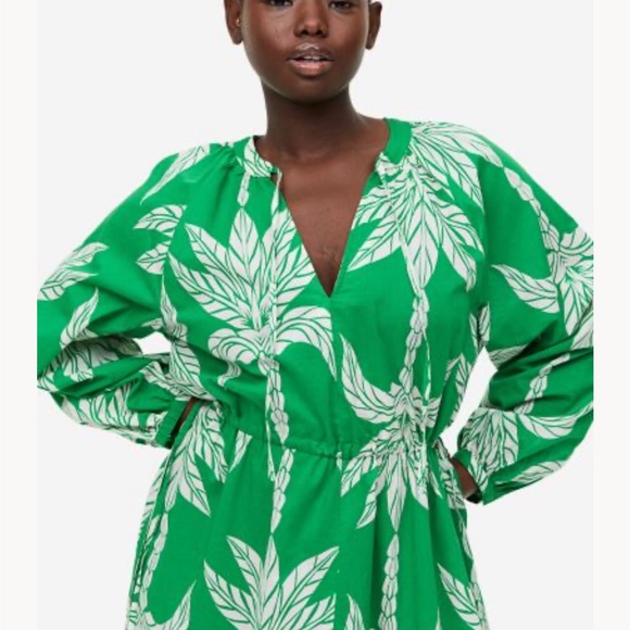 H&M NWT drawstring waist midi dress - Size M - Picture 7 of 8